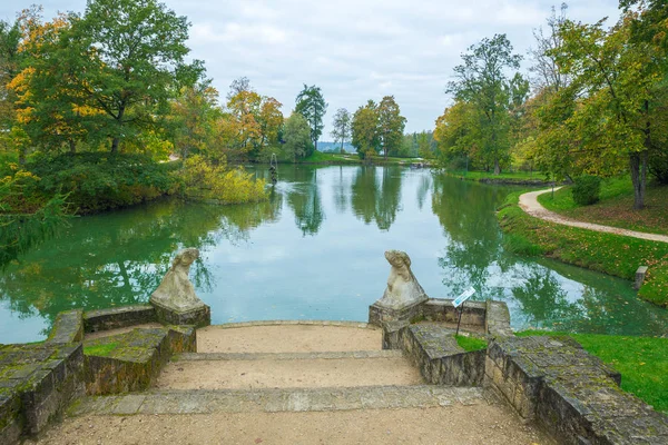 Eski şehir, şehir, kale ve park Cesis, Letonya. 2017