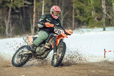 Letonya, Raiskums, kış motokros, Skioring, sürücüleri motorlu