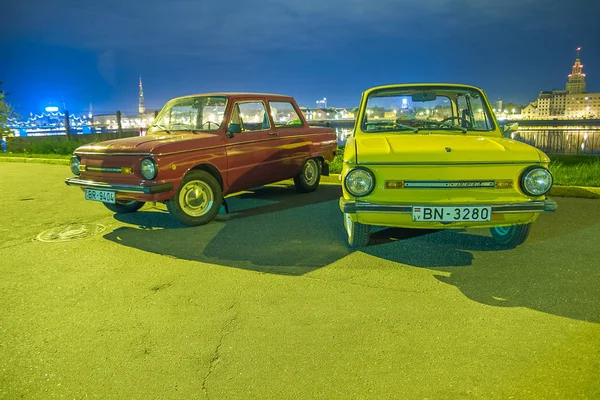 Oldtimer-Autofestival, zaz, Stadt koknese, Lettland. Retro-Autos von 2012. — Stockfoto