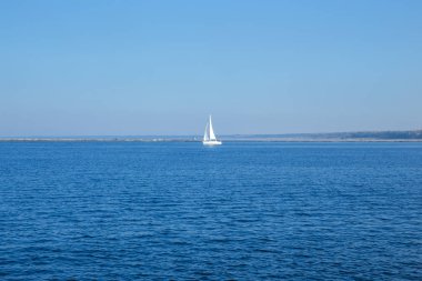 Letonya, Riga, Baltık Denizi, köstebek, dalga, yat. 2017