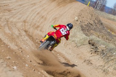 Letonya, sürücü ve motosiklet Motocrross. Seyahat fotoğraf.