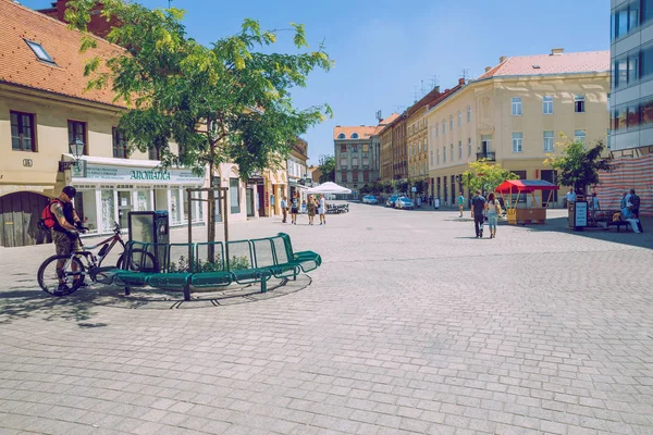 Pula, Crotia, 2016, Street view. Ciudad Vieja. Es una foto de viaje. . — Foto de Stock