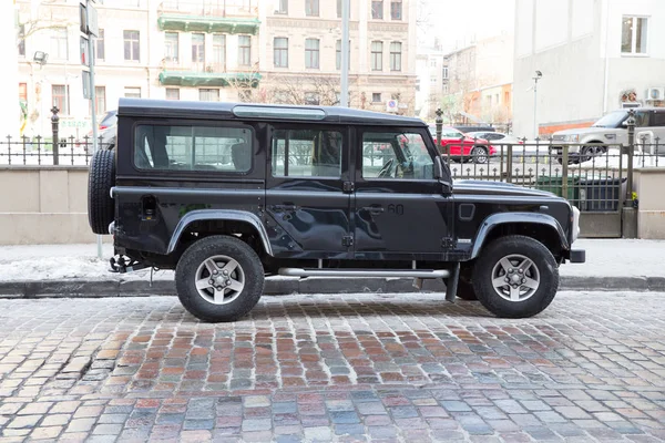 Land rover Jeep 4 x4, Range rover en la calle. Foto de viaje . —  Fotos de Stock