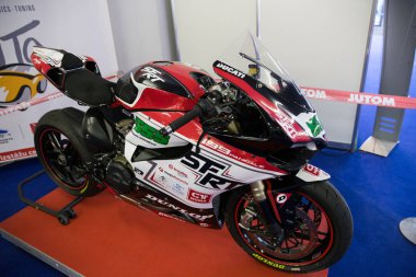 Araba ve motosiklet fuarına katıldık. 2018