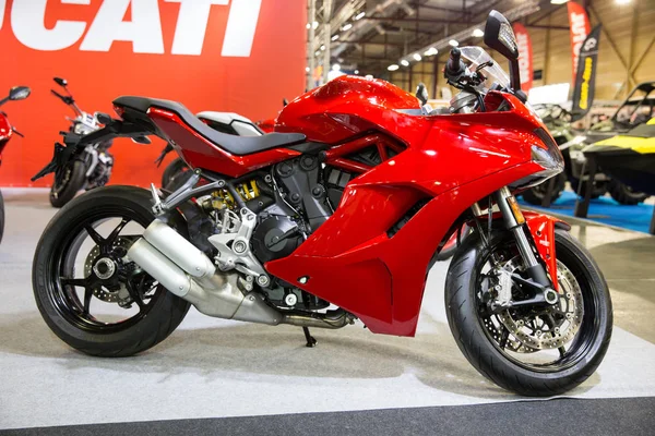 Araba ve motosiklet fuarına katıldık. 2018