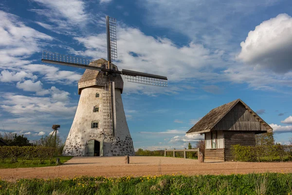 Cit Araisi Lettonie Ancien Moulin Vent Historique Nature 1405 2020 Photo De Stock