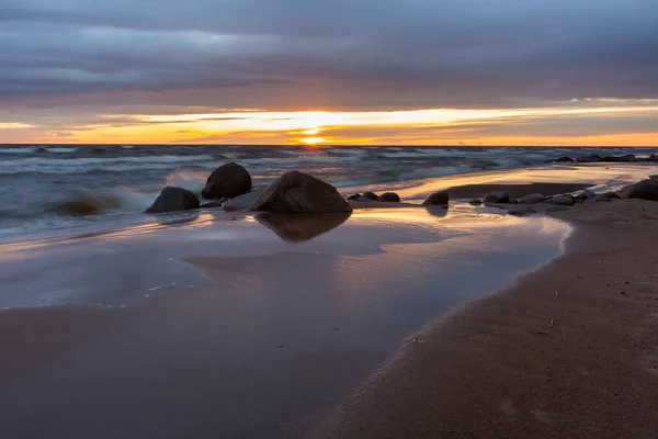 City Tuja Latvia Baltic Sea Rocks Sand Travel Photo 2020 — Stock Photo, Image