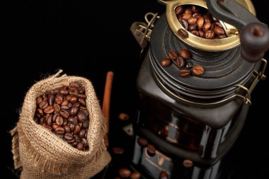 Fasulye, Sivas'tan parlak tablo üzerinde el ile değirmen