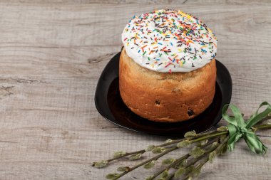 Willow dallar ile Paskalya kek