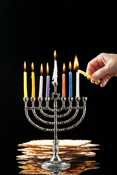 Menorah met kaarsen voor Hanukkah op zwarte achtergrond — Stockfoto
