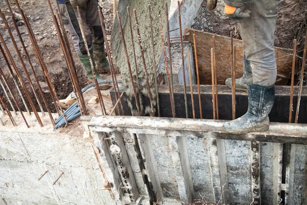 Casa en bajo renovación, remodelación y construcción (el cepillo de