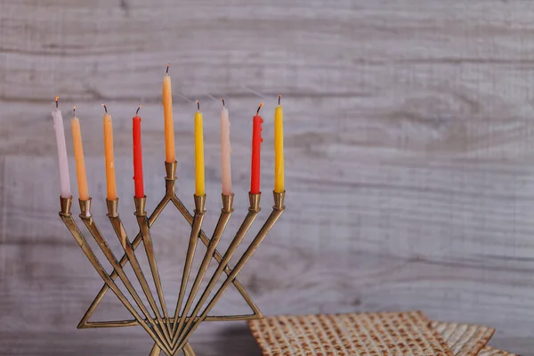 Una Fotografía Una Antigua Menorá Plata Con Velas Extinguidas Hanukkah — Foto de Stock