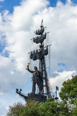 Moskova, Rusya, 12 Ağustos 2018 - 1. Peter Anıtı, heykeltıraş Zurab Tsereteli