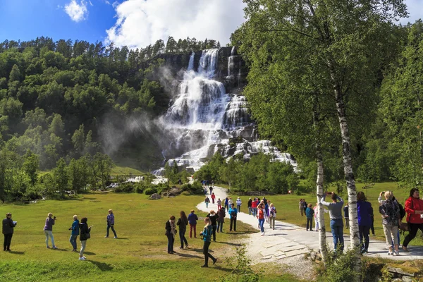 Tvindefossen 瀑布挪威 — 图库照片