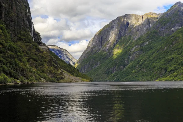 Najwęższy fiord w Norwegii — Zdjęcie stockowe