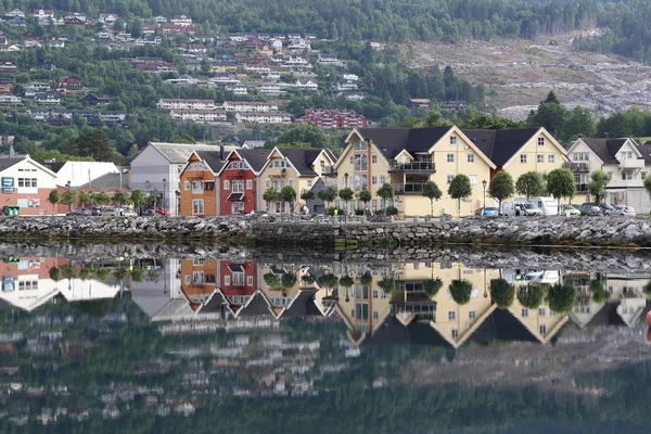 早上在 Nordfjord — 图库照片