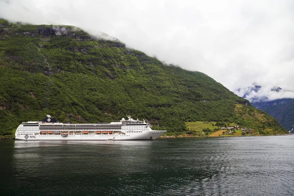 Sea cruise on the Norwegian fjords — Stock Photo, Image