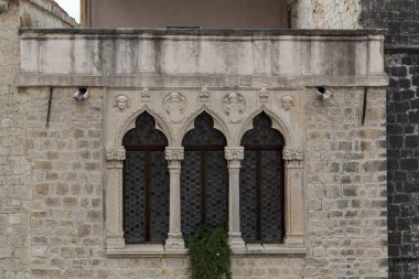 Mimari parça Ortaçağ penceresinin, Hırvatistan