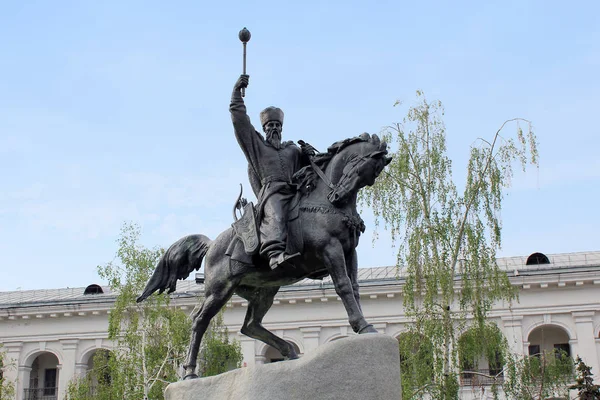 O monumento a Hetman Sagaidachny em Kiev — Fotografia de Stock