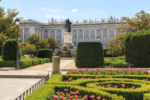 Plaza Oriente, Madrid — Stockfoto