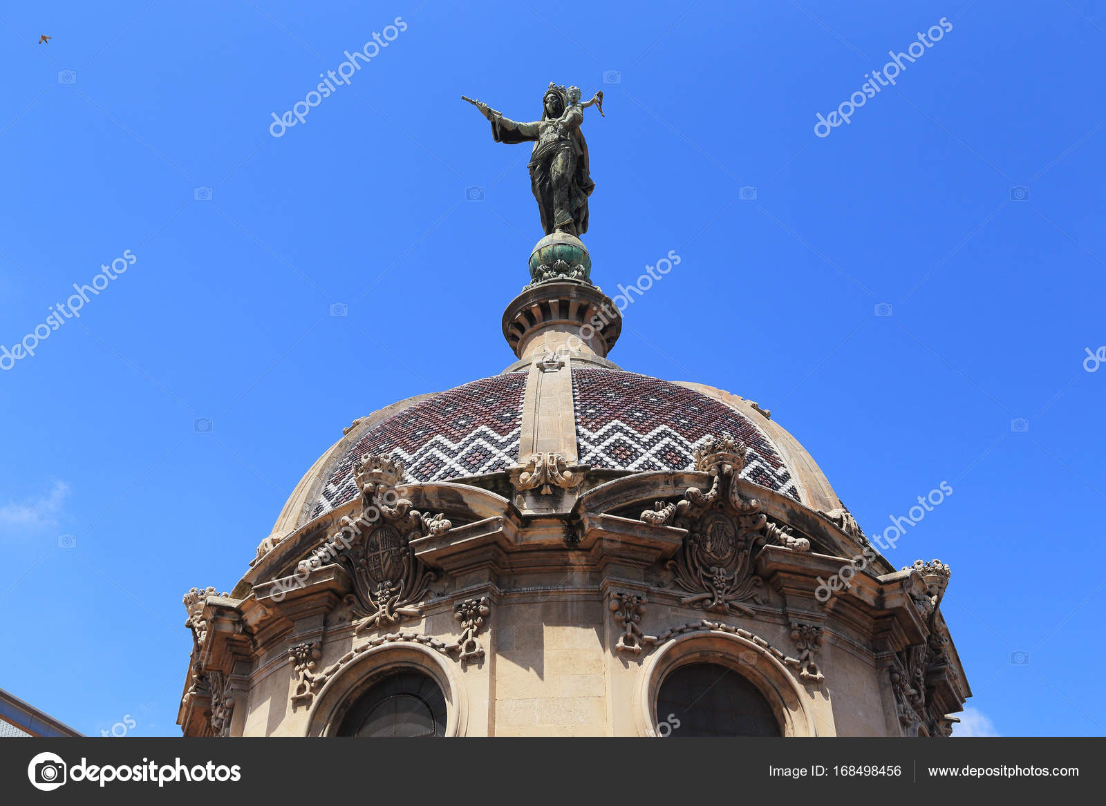 Resultado de imagem para Festa Maior da Cidade de Barcelona, homenagem Ã  Padroeira Nossa Senhora das MercÃªs, Catalunha, Espanha.