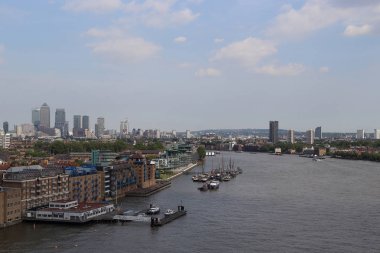 Thames ve Isle of Dogs gökdelenler görünümünü