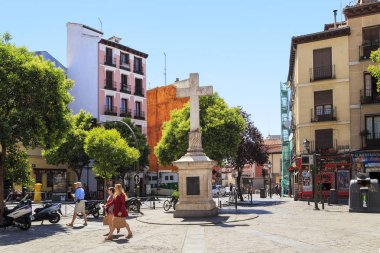 Puerta Serrada Meydanı, Madrid