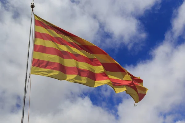 Flagge der Autonomen Gemeinschaft Katalonien, Spanien — Stockfoto