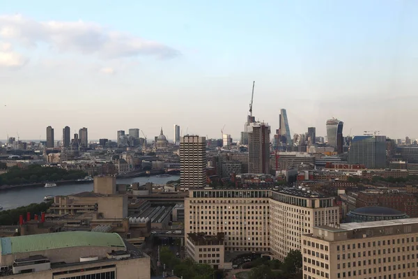 Vista aérea da cidade de negócios, Londres — Fotografia de Stock