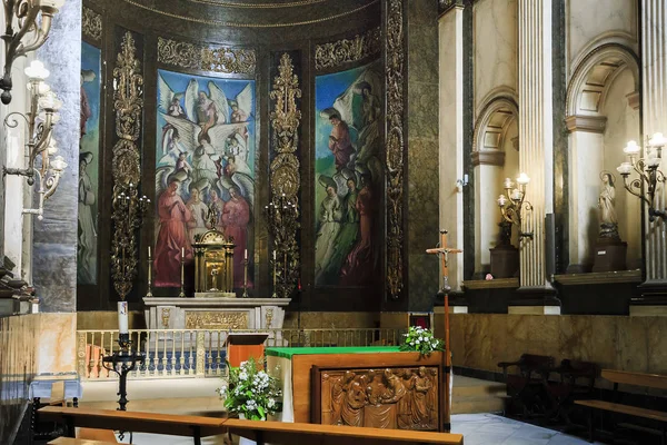 Interior de la Basílica de Santa Maria del Mar, Barcelona — Foto de Stock