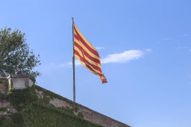catalonia bayrağı