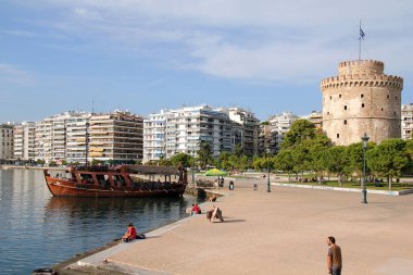 Beyaz Kule ve Selanik quay