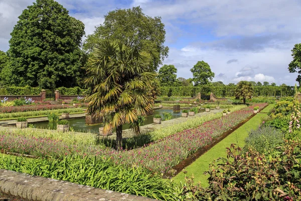 Batık Bahçe, Kensington Sarayı, Londra — Stok fotoğraf
