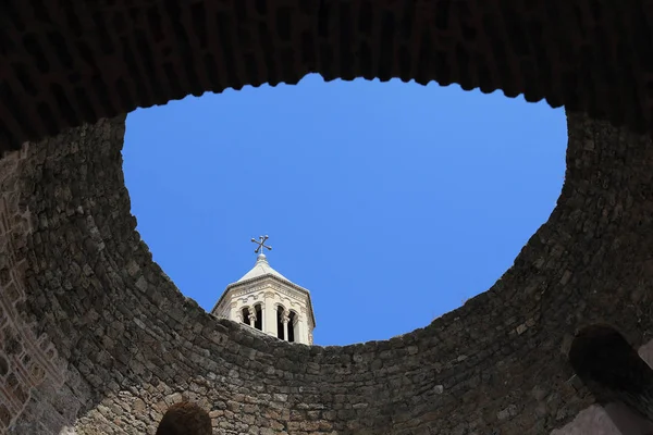 Vista vestíbulo del Palacio de Diocleciano, Split — Foto de Stock