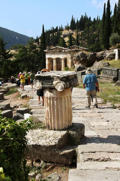 Antike ruinen in delphi, griechenland — Stockfoto