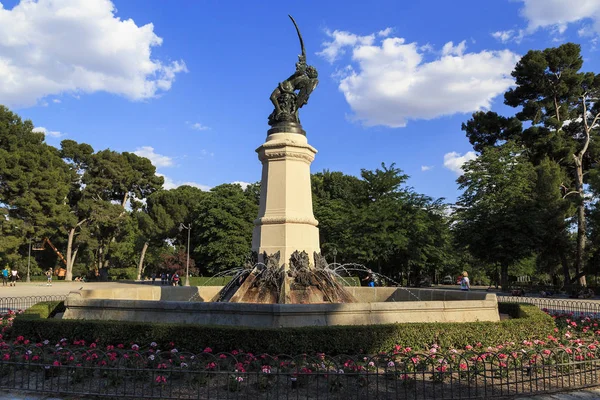 Monumento al Ángel Caído, Madrid — Foto de Stock