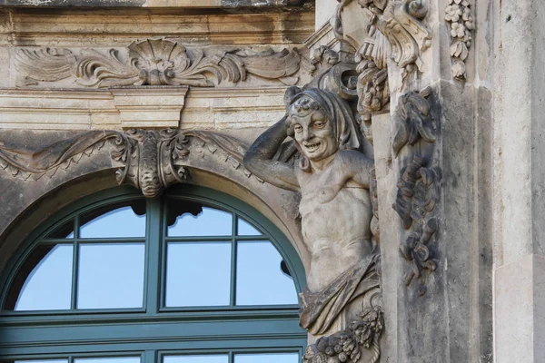 Атлас прикрашати Цвінгер, Дрезден — стокове фото