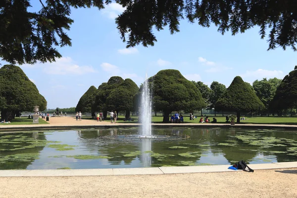 The Hampton Court Palace Fountain Garden, Reino Unido — Fotografia de Stock