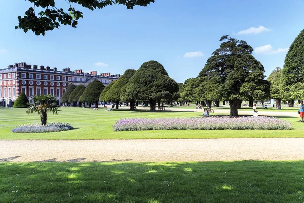 The Hampton Court Palace Fountain Garden, Reino Unido — Foto de Stock
