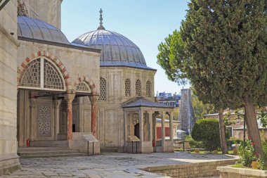 Türbesi, Sultan Mahmud III ve Türbesi prensler, Hizm