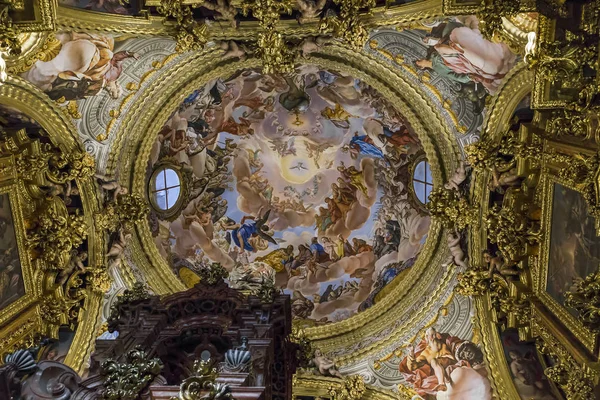 Interior del monasterio cartujo de la Asunción de Nuestra La —  Fotos de Stock