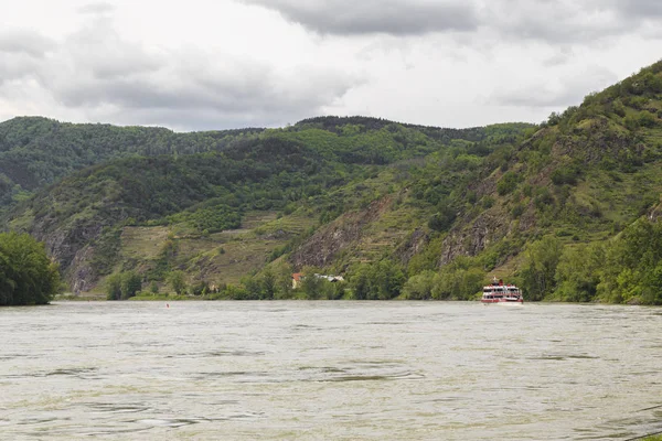 Donaubocht in het Wachau-dal — Stockfoto