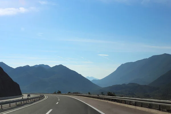 Moderne Autobahn in Kroatien — Stockfoto