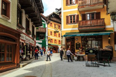 Salzkammergut 'taki eski Avusturya kasabası