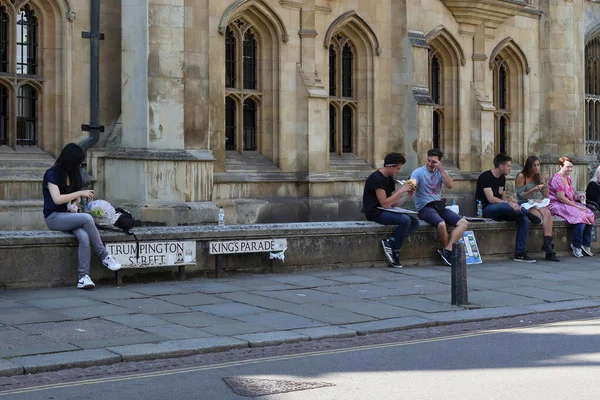 Cambridge Great Britain September 2014 Scene Street Signs Parapet One — Stock fotografie