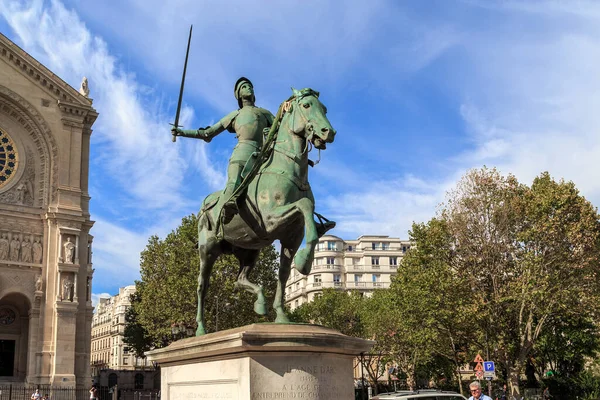 París Francia Agosto 2019 Este Monumento Juana Arco Plaza San —  Fotos de Stock