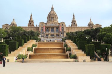 BARCELONA, İspanya - 9 Mayıs 2017 Burası Montjuic Dağı 'ndaki Ulusal Saray Kraliçe Maria Christina Esplanade Avenida' nın sonunda..