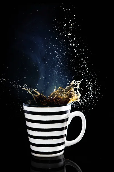 White Cup Black Strip Which Coffee Spilled Cup Spray Drink — Stock Photo, Image