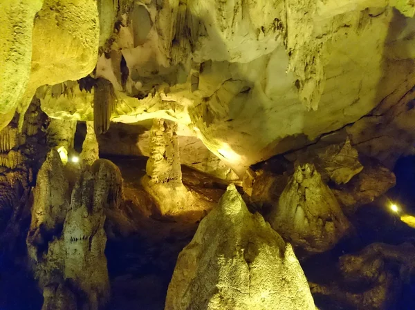 Caverna dupnisa Maras — Fotografia de Stock