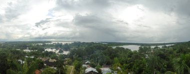 Brezilya'da Amazon Nehri 